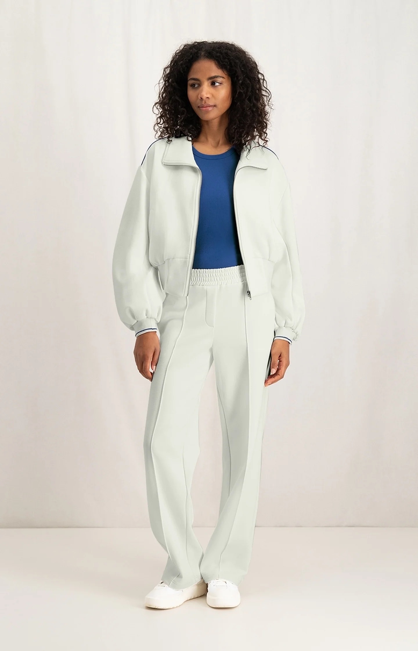 Jersey wide leg trousers with elastic waist and seam details | Ivory white  - Harrison Fashion