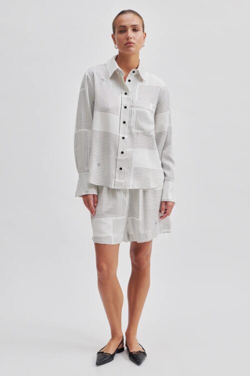 Tiarra Shorts | Vaporous White